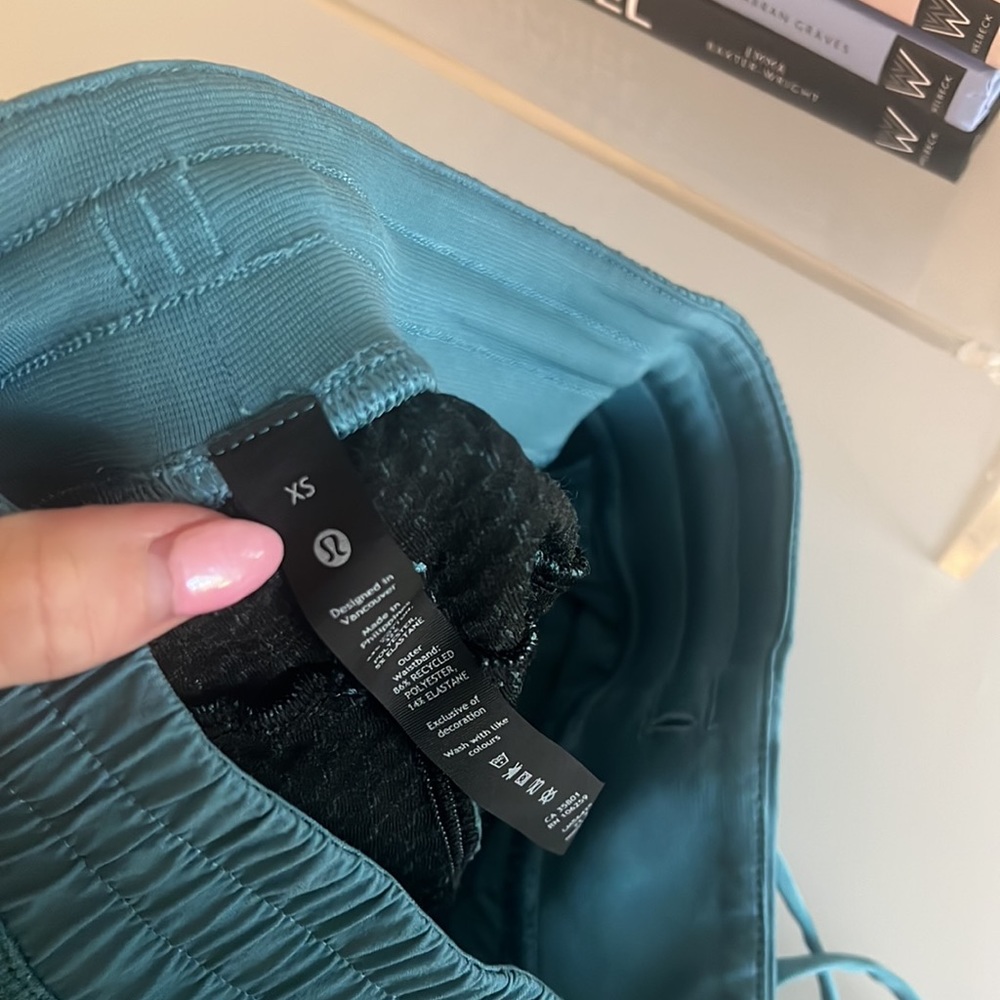 LULULEMON joggers - Picture 3 of 3